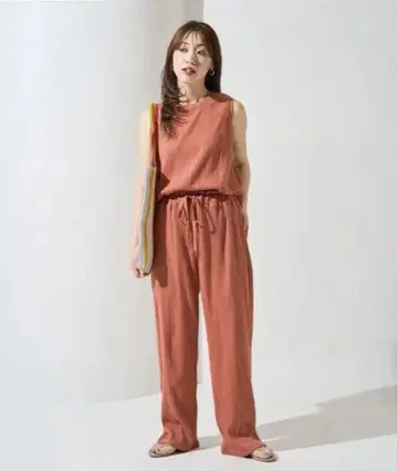 프릭스스토어 랜덤 골지 슬리브리스 올인원