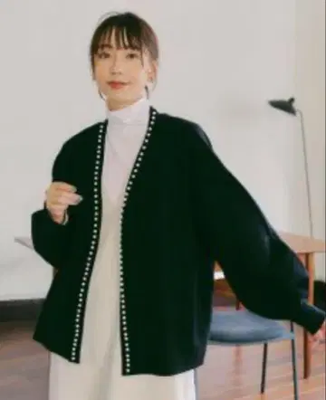 블랙 노카라 니트 자켓