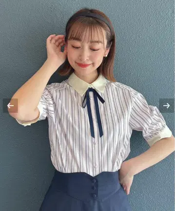 스트라이프 리본 포함 반팔 셔츠
