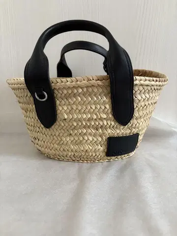 새상품급 J&M DAVIDSON 가죽 블랙 바스켓백 S