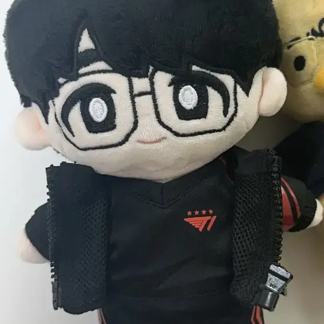 半額 50％OFFの通販 Doll Zeus Hanwha T1 on Site. Global Bunjang アイドル