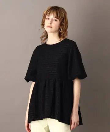 도레스테리아 블랙 V넥 반팔