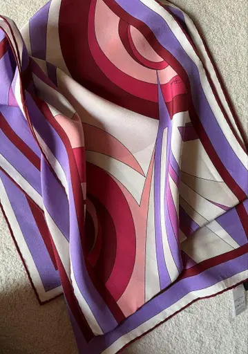 EMILIO PUCCI 기하학 무늬 실크 스카프