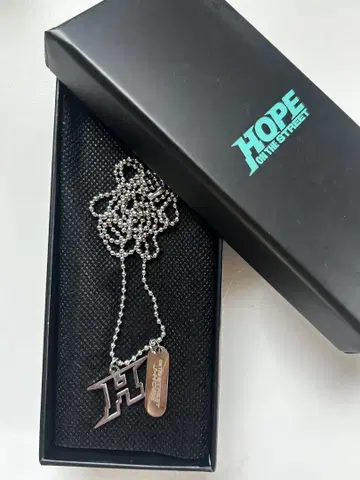 J-HOPE HOPE ON THE STREET 목걸이