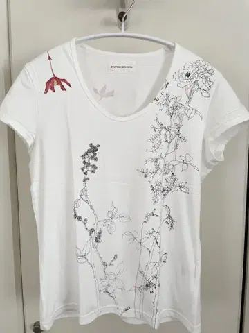 TSUMORI CHISATO 꽃무늬 V넥 티셔츠