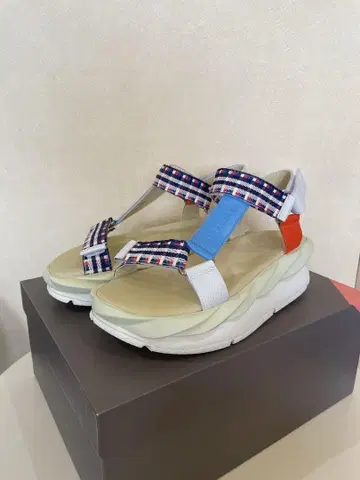 4CCCCEES 샌들 MELLOW WHITE