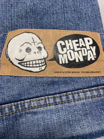 세이짱 씨 확인 이미지 Cheap Monday 데님 팬츠 스컬 디자인
