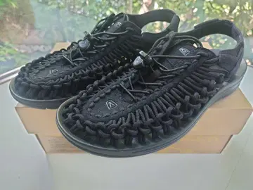 KEEN 스포츠 샌들 블랙