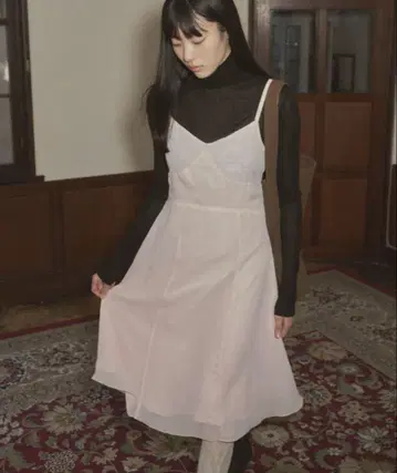GIUNON 쉬폰 스위칭 미디 드레스