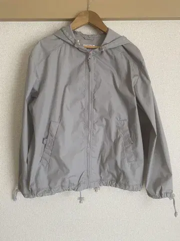 그레이 후드 부착 점퍼 구제 의류 used S 사이즈