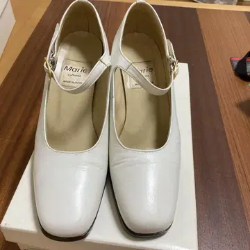 Marie 화이트 하이힐 일본제