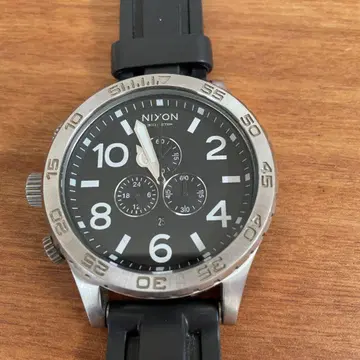 NIXON 블랙 다이얼 손목시계 약 43mm