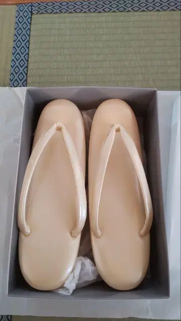 조리 크림색 합성 수지제 빅 사이즈