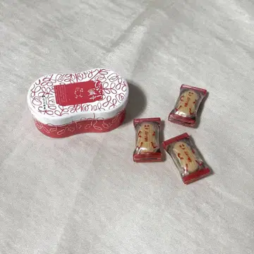 피나츠 모나카 가챠가챠 피규어