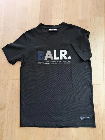 BALR. 블랙 티셔츠 S 사이즈