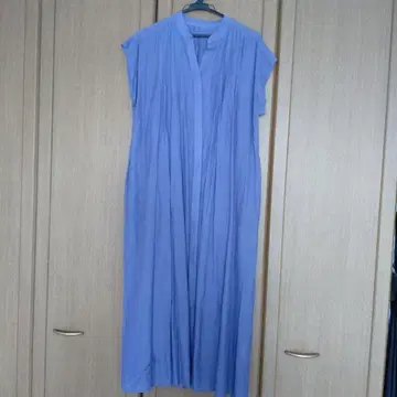 옅은 파란 보라색 플리츠 슬리브리스 롱 원피스