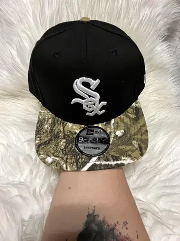 SOX 스냅백 캡