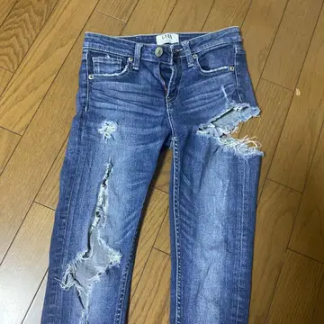 GYDA 데미지 가공 스키니 데님