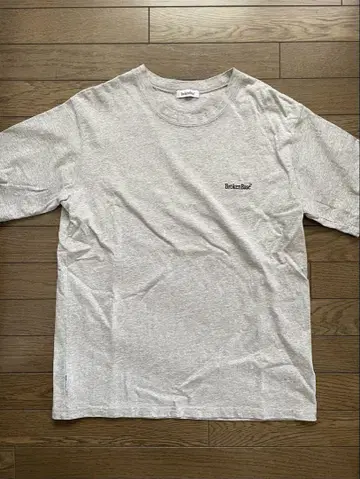 BROKEN BASE 원포인트 자수 T
