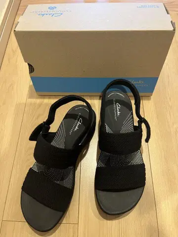 클락스 샌들