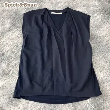 Spick & Span [F] 슬리브리스 블라우스 V넥 턱 일본제 블랙