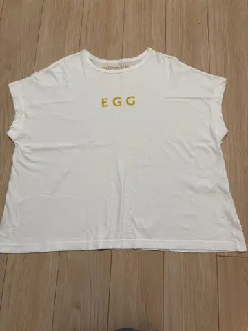 MASTER & CO. EGG 프린트 티셔츠