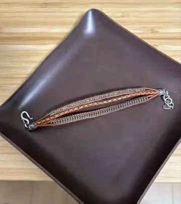 찬 루 CHAN LUU 3연 팔찌