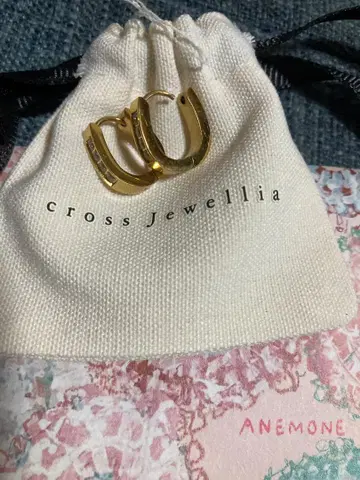 cross Jewellia 미사용 새상품 골드 스톤 귀걸이