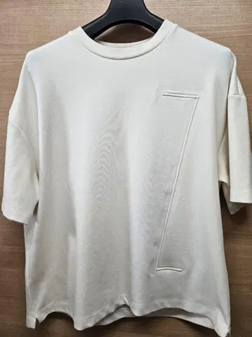 ZARA 숏 기장 티셔츠