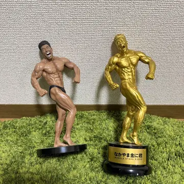 킨니 군 피규어 2개 세트 판매