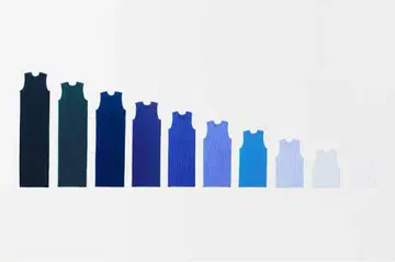 라이트 블루 플리츠 민소매 상의