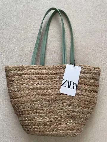 ZARA 베이지 민트 그린 바스켓백