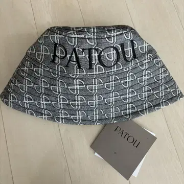 [택 포함 새상품] PATOU 로고 버킷햇