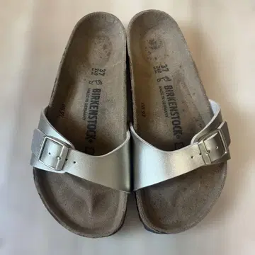 BIRKENSTOCK 여성용 골드 샌들 37 24cm