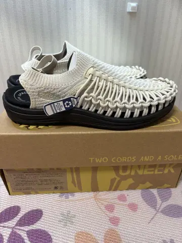 KEEN UNEEK EVO 버치/블랙