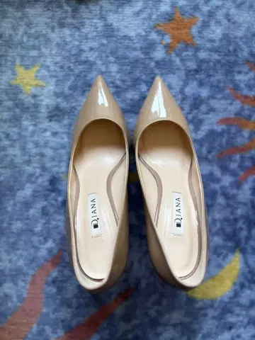 D.JANA 베이지 하이힐 24cm