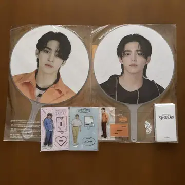S.COUPS 부채 아크릴 스탠드 세트