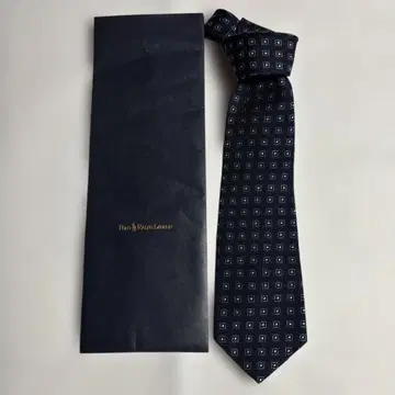 Ralph Lauren 네이비 스퀘어 패턴 넥타이