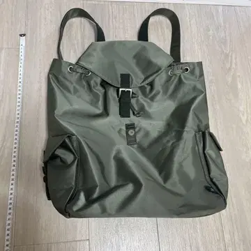 에네스베 보야주 카키 백팩