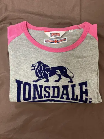 론즈데일 LONSDALE 5부 소매 플로키 라이온 로고 티셔츠 M