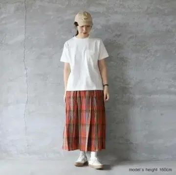 BLUE LAKE MARKET 블루 레이크 마켓 가슴 포켓 부착 티셔츠