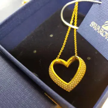 새상품급 SWAROVSKI 하트 목걸이
