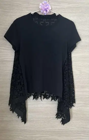 사카이 블랙 레이스 소매 티셔츠 반팔