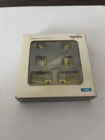 하이 리프트 로더 herpa 1/500