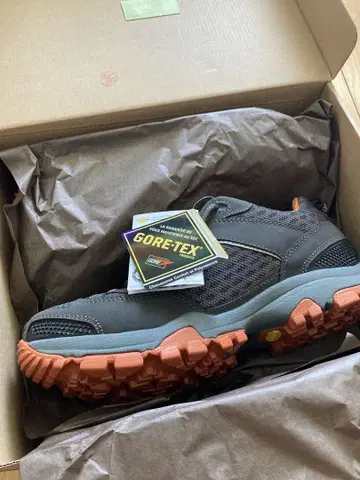 바스크 인헤일러 로우 GTX 고어텍스 새상품 26.5