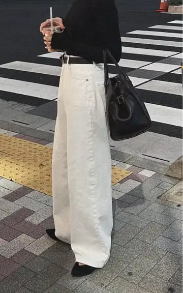 na.e Wide Loose Jeans_White 새상품