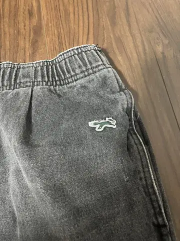 Lacoste 데미지 가공 스트레이트 데님