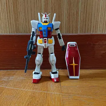 RG RX-78-2 건담 부품 회수