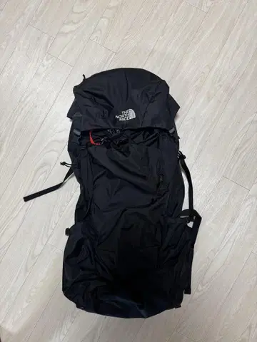 The North Face 블랙 백팩 35L