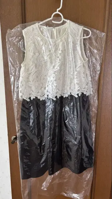 체스티 원피스